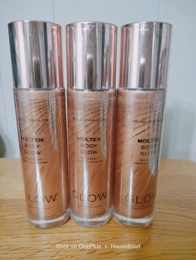 Revolution Molten Body Glow Liquid Illuminator - Bronze Trio